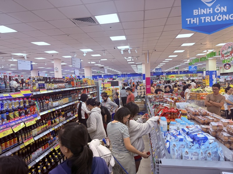 Đồng Tháp triển khai kế hoạch dự trữ hơn 600 tỷ đồng hàng hóa, trong đó hơn 280 tỷ đồng hàng hóa thiết yếu đáp ứng nhu cầu mua sắm của người dân trước, trong và sau tết Bính Ngọ 2026. Ảnh: Minh Khuê.