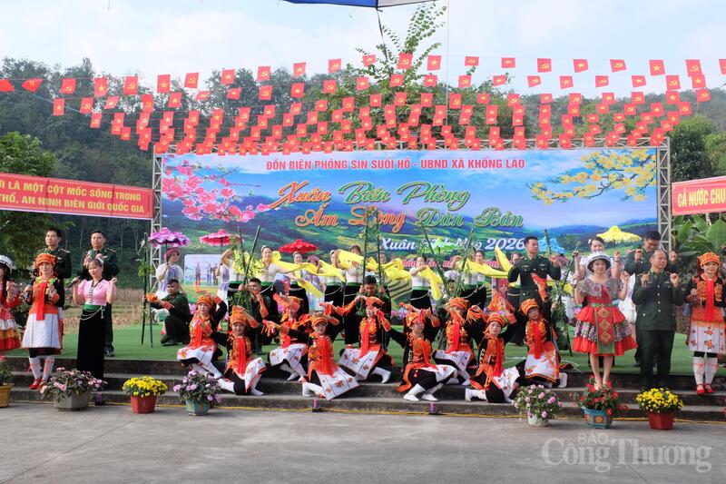 Chương trình nghệ thuật đặc sắc tại Chương trình "Xuân Biên phòng ấm lòng dân bản".