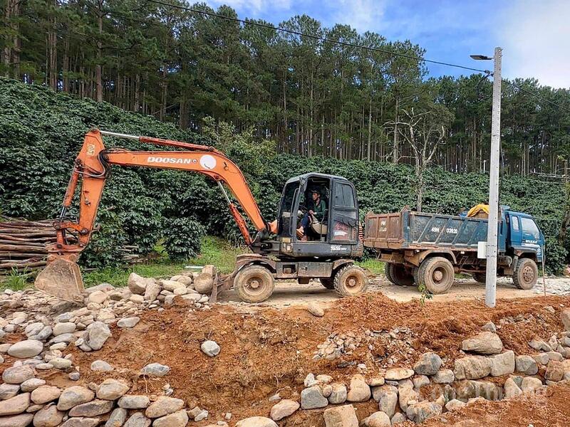 Hoạt động rà soát các công trình xây dựng nhằm kịp thời phát hiện, ngăn chặn các hành vi vi phạm trật tự xây dựng. Ảnh: Minh An