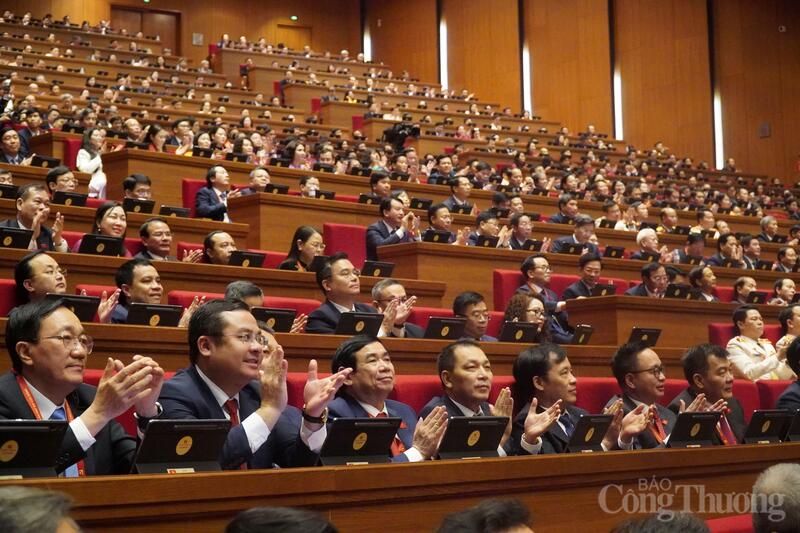 Đại hội đã biểu quyết tán thành, nhất trí cao Báo cáo thẩm tra tư cách đại biểu Đại hội XIV