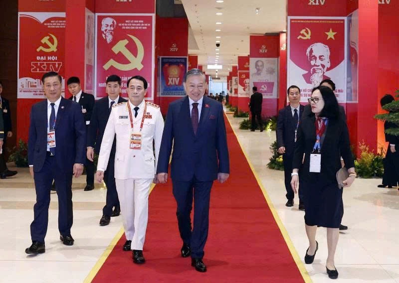 Tổng Bí thư Tô Lâm đến Trung tâm Hội nghị Quốc gia (Hà Nội). Ảnh: TTXVN