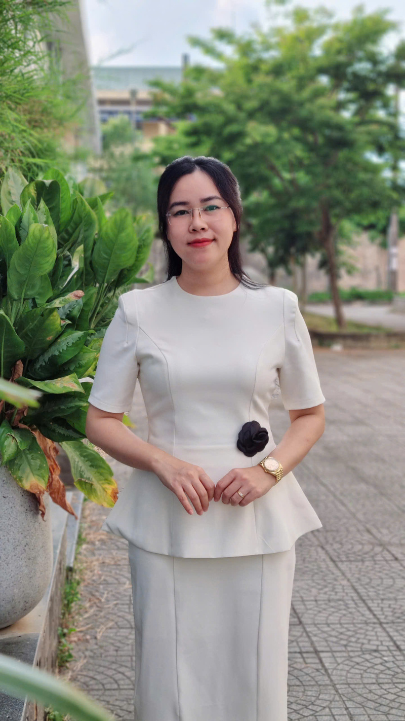 Bà Lê Thị Kim Hằng - Phó Chủ tịch Hội Doanh nhân trẻ thành phố Huế kỳ vọng Đại hội XIV của Đảng sẽ lấy kinh tế tư nhân làm động lực của tăng trưởng và đổi mới sáng tạo. Ảnh: Nguyễn Tuấn