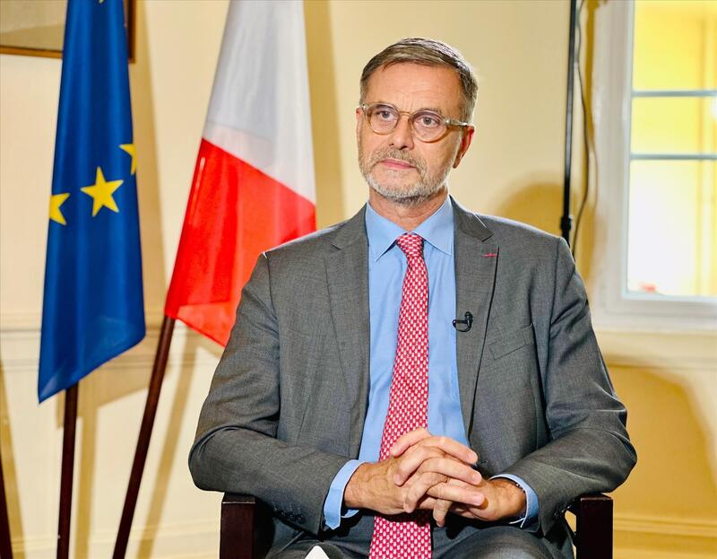 Đại sứ Pháp tại Việt Nam Olivier Brochet. Ảnh: Bình An