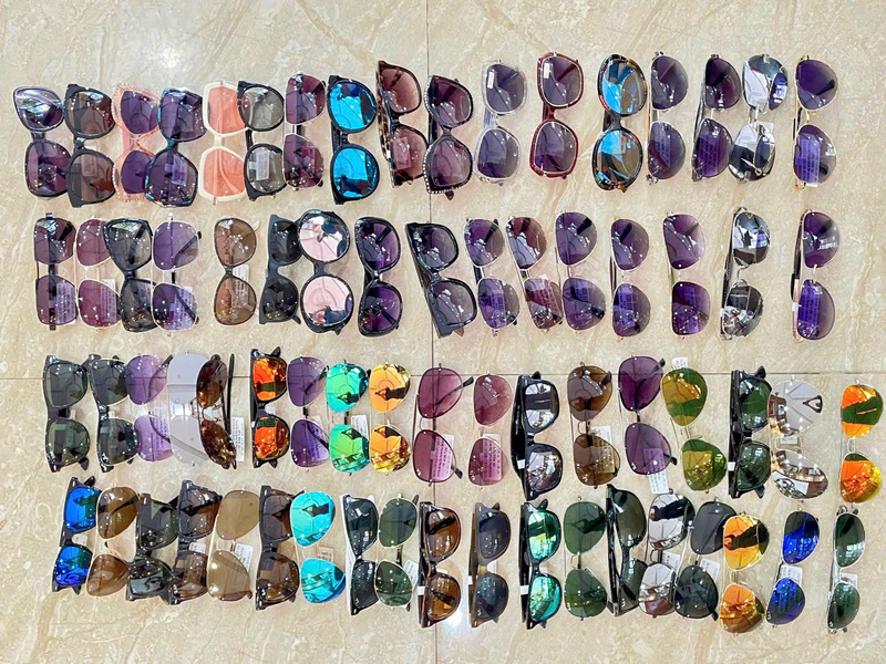 Nhiều nhãn hàng lớn bị làm giả được lực lượng chức năng phát hiện kịp thời. Ảnh: Tuệ Lâm