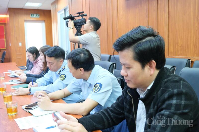 Các đại biểu tham dự. Ảnh: Lê Sơn