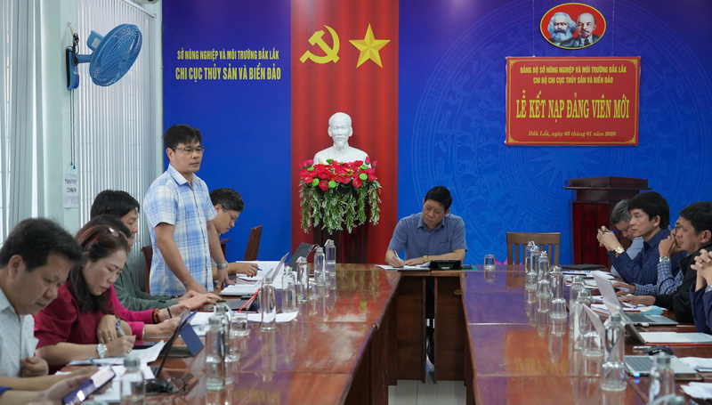 Toàn cảnh đoàn công tác của Bộ Nông nghiệp và Môi trường làm việc với tỉnh Đắk Lắk. Ảnh: Tuyết Hương