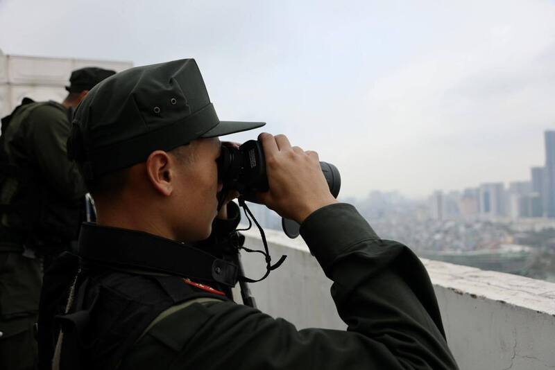 Lực lượng Cảnh sát đặc nhiệm triển khai túc trực 24/24h. Ảnh: Nguyễn Ngọc