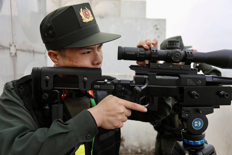 Các mục tiêu bảo vệ đều trong tầm ngắm. Ảnh: Nguyễn Bình