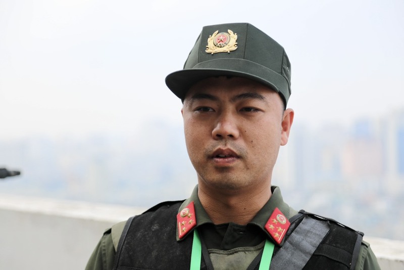 Theo Đại uý Nguyễn Trọng Nam, dù có khó khăn nhưng các cán bộ, chiến sĩ đều xác định đây vừa là nhiệm vụ được giao phó vừa là một niềm vinh dự khi góp phần vào thành công của Đại hội Đảng XIV. Ảnh: Nguyễn Hoa