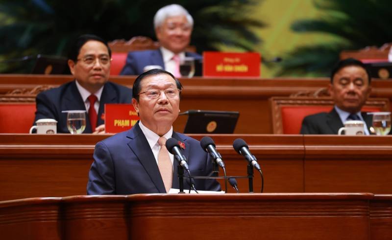 Đồng chí Lại Xuân Môn - Ủy viên Trung ương Đảng, Bí thư Đảng ủy, Phó Trưởng ban Thường trực Ban Tuyên giáo và Dân vận Trung ương, tham luận về vấn đề “Công tác chính trị, tư tưởng trong kỷ nguyên mới”. Ảnh: TTXVN