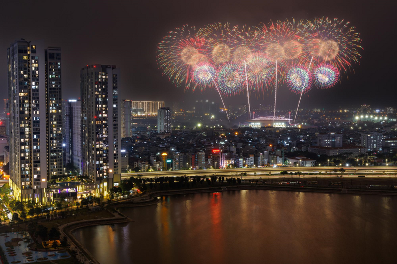 Những chủng loại pháo lần đầu tiên xuất hiện tại Việt Nam cùng hiệu ứng nghệ thuật lập trình riêng cho đại nhạc hội. Ảnh: Sun Group