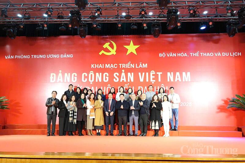 Hoạt động sinh hoạt chuyên đề góp phần đổi mới hình thức sinh hoạt chi bộ.