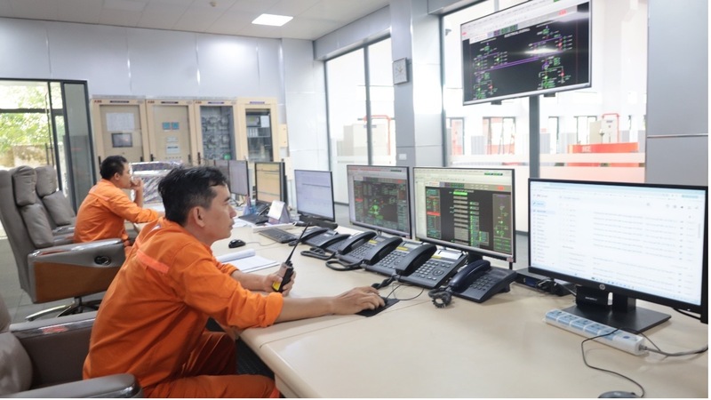 Đội ngũ cán bộ công nhân viên, người lao động An Khê - Ka Nak viết tiếp hành trình 15 năm cống hiến bằng những việc làm cụ thể. Ảnh: Thu Hoài