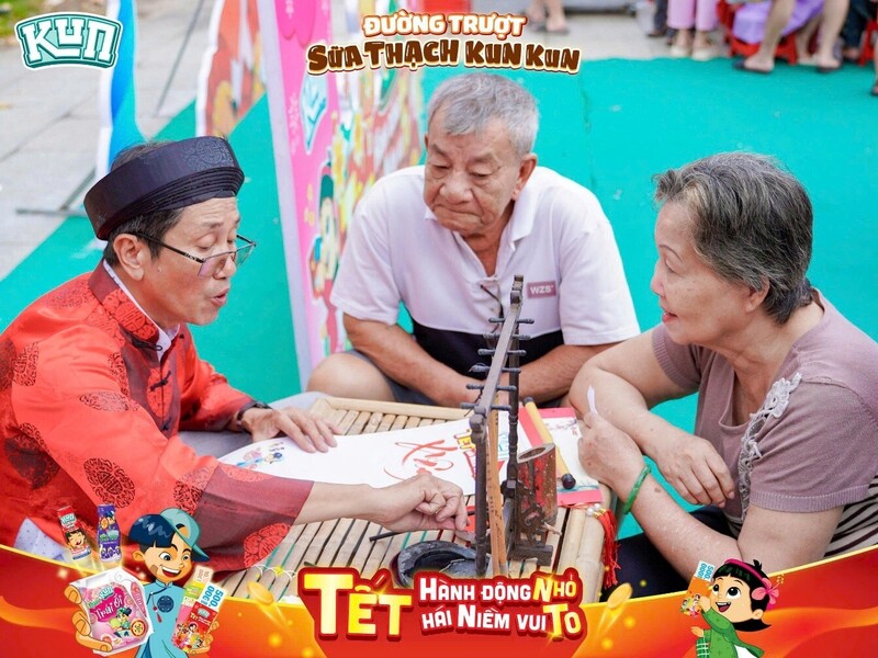 Các hoạt động này không chỉ tạo sân chơi vận động lành mạnh cho trẻ mà còn giúp gia đình gắn kết, tận hưởng không khí Tết sớm