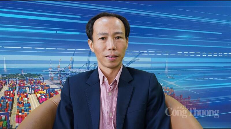 Luật sư Lê Anh Văn, Ủy viên Ban Thường vụ, Giám đốc Trung tâm hỗ trợ Pháp luật và Phát triển nguồn nhân lực - Hiệp Hội doanh nghiệp nhỏ và vừa Việt Nam.