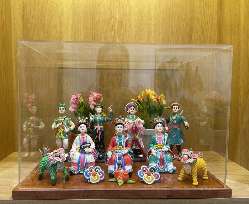 Một bộ sản phẩm tò he được sáng tạo kỳ công. Ảnh: Thanh Hương