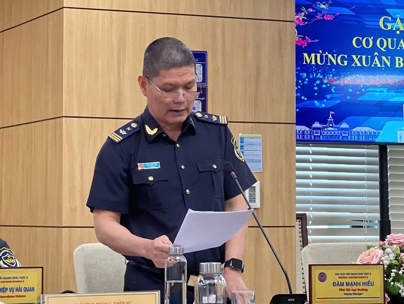 Ông Đàm Mạnh Hiếu, Phó Chi cục trưởng Chi cục Hải quan khu vực II.