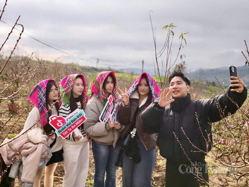 Qua chương trình, tạo kỹ năng bán hàng trên nền tảng số, đặc biệt là khai thác hiệu quả TikTok Shop trong tiêu thụ nông sản, sản phẩm OCOP cho bà con xã Bình Lư.