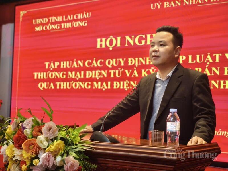 Ông Trần Văn Hùng - Phó Giám đốc Sở Công Thương tỉnh Lai Châu phát biểu tại hội nghị.