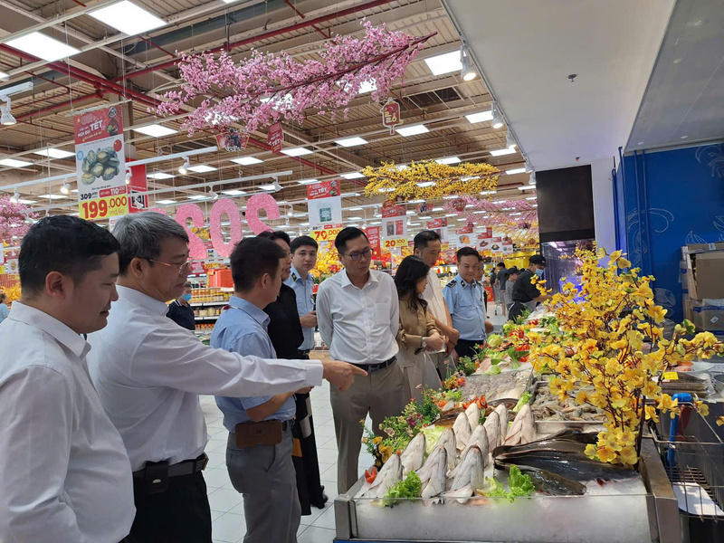 Đoàn Công tác của Cục Quản lý và Phát triển thị trường trong nước (Bộ Công Thương) do ông Nguyễn Thành Nam - Phó Cục trưởng làm Trưởng đoàn đã có buổi làm việc tại siêu thị GO! Đồng Nai.