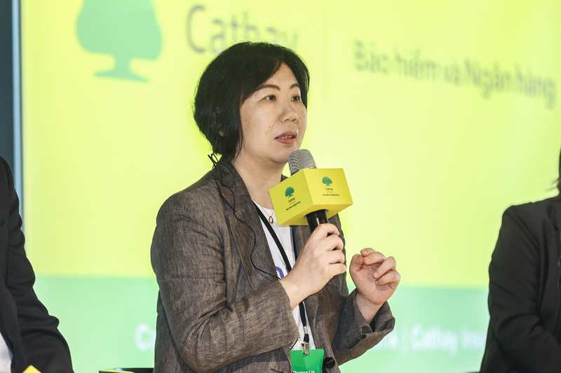 Bà Theresa Lin - Phó Tổng Giám đốc Công ty Bảo hiểm Nhân thọ Cathay Life nhấn mạnh công ty xem sức khỏe con người, chất lượng nguồn nhân lực và ứng dụng công nghệ làm trọng tâm trong chiến lược phát triển bền vững dài hạn.