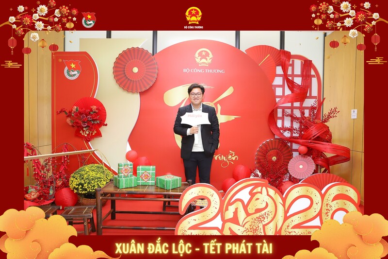 Đồng chí Dương Thái Anh cảm nhận rõ sự gần gũi, gắn bó của môi trường công sở.