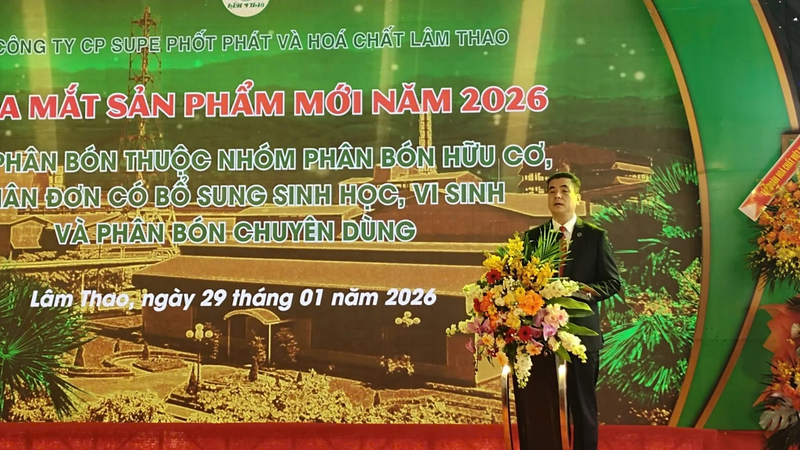 Ông Phạm Thanh Tùng - Tổng Giám đốc Supe Lâm Thao phát biểu tại Lễ ra mắt sản phẩm mới năm