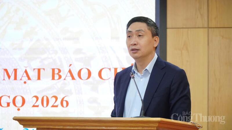 Ông Hoàng Minh Chiến phát biểu tại họp báo (Ảnh: Minh Trang)