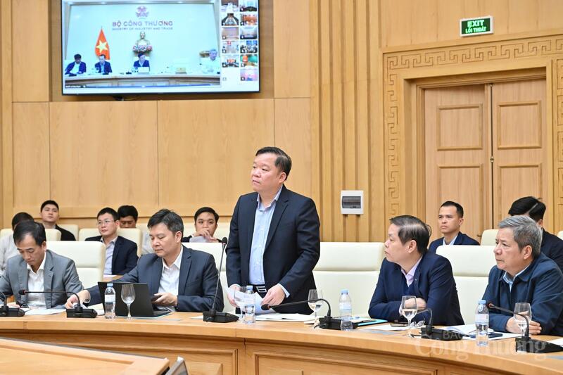 Ông Phạm Tuấn Anh - Cục trưởng Cục Kỹ thuật an toàn và Môi trường công nghiệp phát biểu tại hội nghị