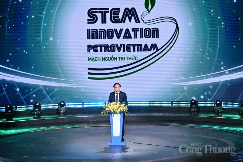 Theo ông Lê Ngọc Sơn, từ chỉ đạo của Tổng Bí thư Tô Lâm, Petrovietnam đã triển khai chương trình STEM Innovation Petrovietnam với sự chỉ đạo quyết liệt của đồng chí Lê Mạnh Hùng và tập thể lãnh đạo Tập đoàn.