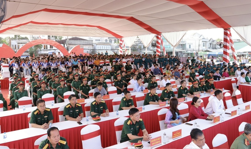 Quang cảnh chương trình Tết Quân Dân 2026.