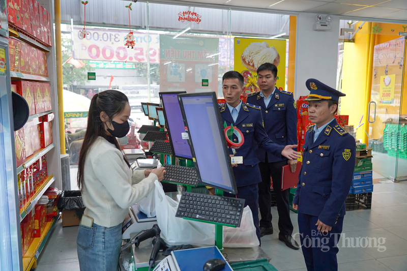 Lực lượng quản lý thị trường đã phối hợp chặt chẽ với các đơn vị liên quan phát hiện và xử lý nhiều vụ vi phạm. Ảnh: Phúc Sơn
