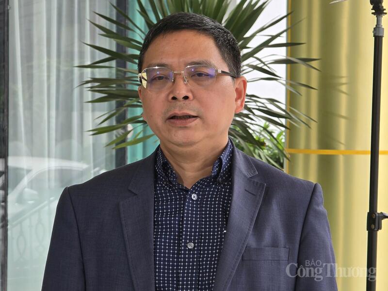 PGS.TS Phan Chí Anh – Viện trưởng Viện Quản trị Kinh doanh