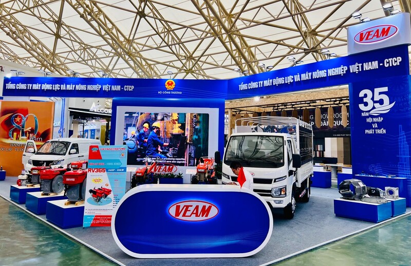 100% cán bộ quản lý và người lao động trực tiếp của VEAM được huấn luyện định kỳ theo quy định. Ảnh: VEAM