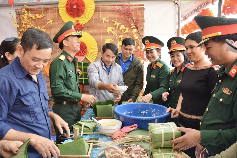 Chuỗi hoạt động “Xuân biên giới thắm tình quân dân” góp phần vun đắp tình đoàn kết, gắn bó máu thịt giữa bộ đội và Nhân dân.