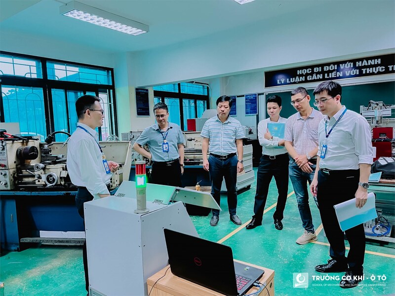 Hoạt động nghiệm thu đề tài tại HaUI. Ảnh: HaUI