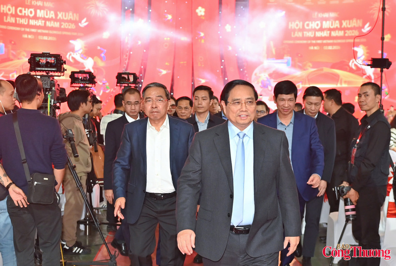 Thủ tướng Chính phủ Phạm Minh Chính đã dự tổng duyệt Lễ khai mạc Hội chợ Mùa Xuân lần thứ nhất năm 2026 (Ảnh: Nam Nguyễn)