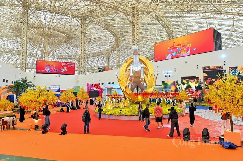 Ngày 2/2, trong khuôn khổ Hội chợ Mùa Xuân sẽ diễn ra nhiều hoạt động kinh tế, văn hoá, văn nghệ quan trọng. Ảnh: Nguyễn Nam