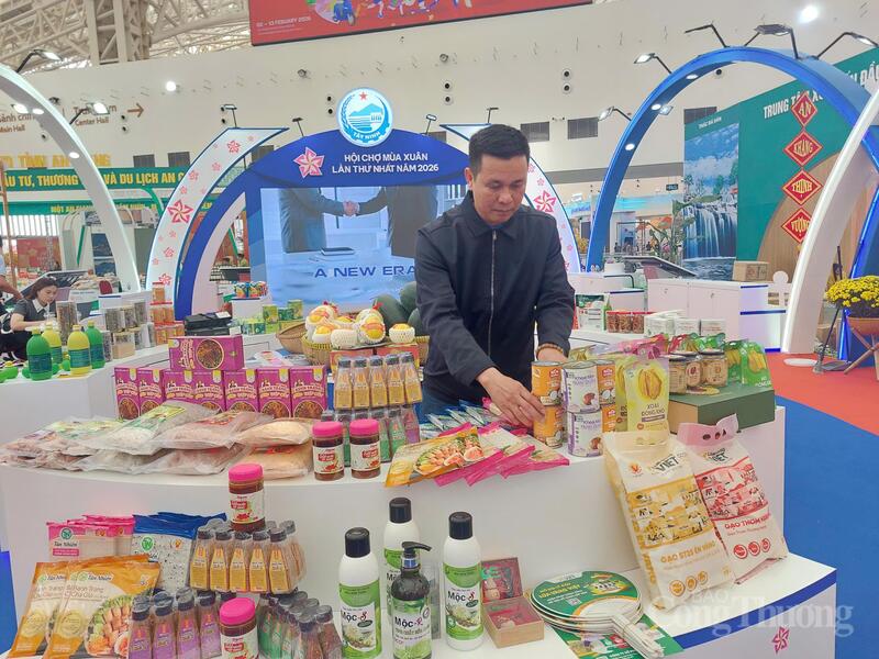 Ông Lê Khánh Trình đánh giá cao hiệu quả của các chương trình xúc tiến thương mại như Hội chợ Mùa Xuân 2026.