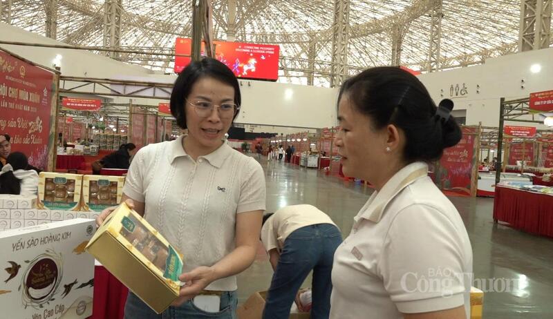 Tính đến chiều 1/2/2026, các doanh nghiệp, hợp tác xã đã và đang đưa sản phẩm đến trưng bày, với tỷ lệ hàng hóa đã đạt trên 90%.