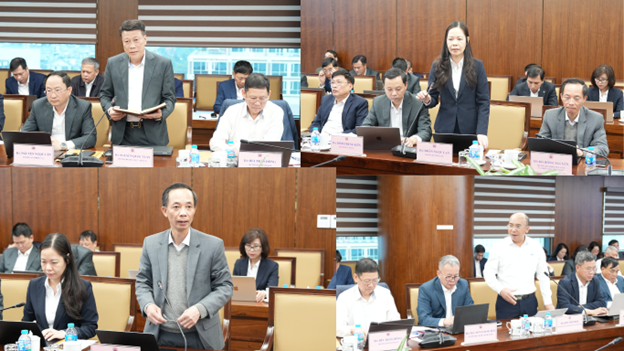 Đại diện lãnh đạo Đảng ủy TKV, Đảng ủy Than Quảng Ninh, Công đoàn TKV, các Phó Tổng giám đốc và các Ban chuyên môn Tập đoàn đã trình bày, báo cáo tại hội nghị.