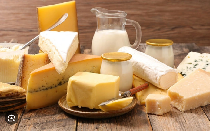 Năm 2025, kim ngạch nhập khẩu sữa và sản phẩm sữa đạt 1,44 tỷ USD, tăng 27,3% so với năm 2024. Ảnh minh hoạ