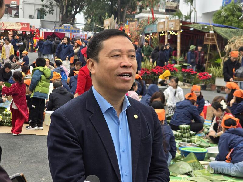 Ông Thân Đức Việt - Tổng giám đốc May 10 chia sẻ với phóng viên Báo Công Thương