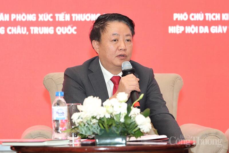 Ông Lò Xuân Quyết - Trưởng đại diện Văn phòng Xúc tiến thương mại Việt Nam tại Hàng Châu. Ảnh: Quỳnh Trang