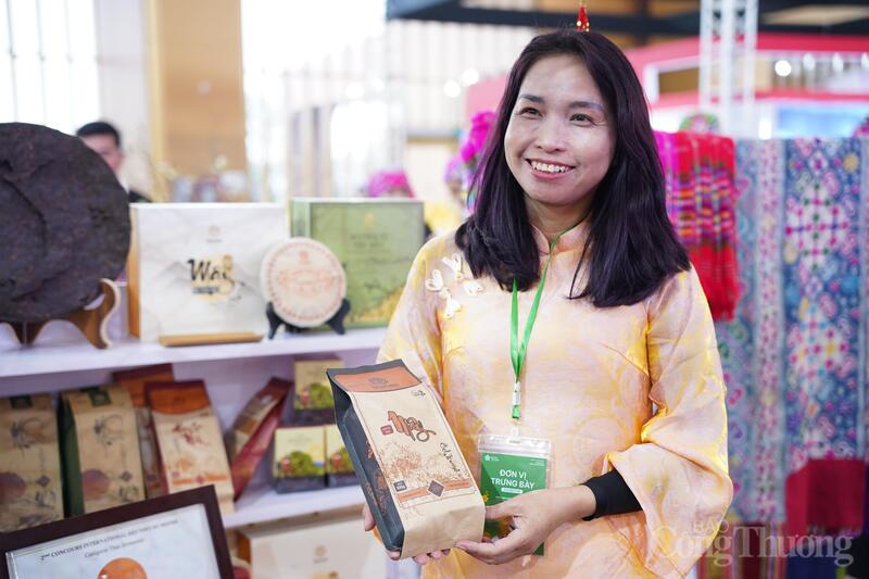 Bà Nguyễn Thị Thắm - Giám đốc Công ty Trà và Đặc sản Tây Bắc (Shanam).