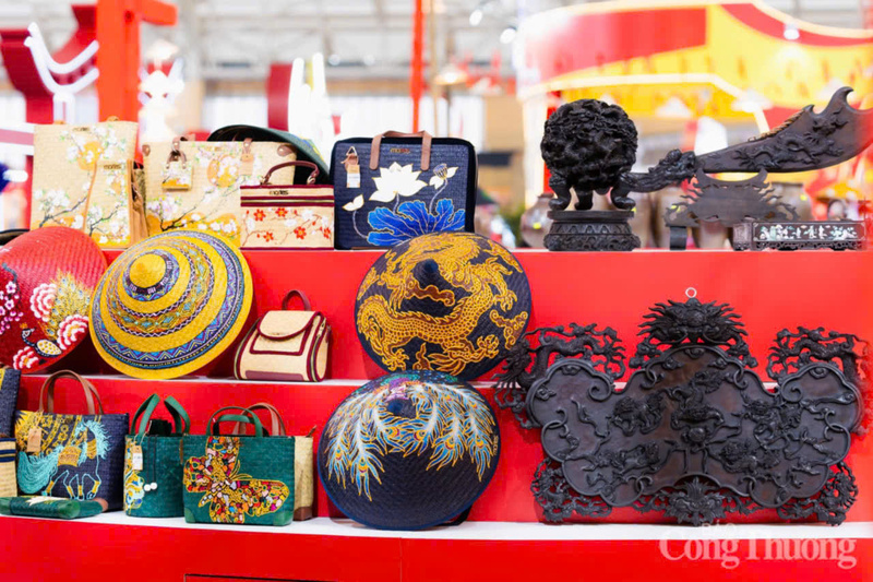 Sản phẩm thủ công mỹ nghệ, OCOP của Huế mang nét đẹp đặc trưng, tinh tế.