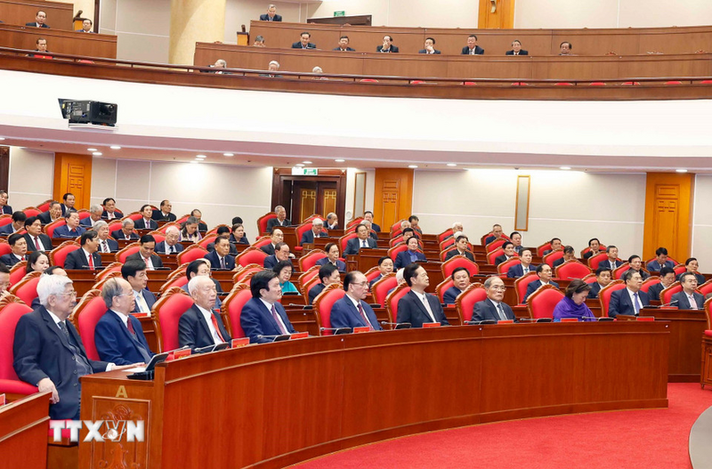 Các đồng chí nguyên Ủy viên Ban Chấp hành Trung ương Đảng các khóa. Ảnh: Thống Nhất/TTXVN