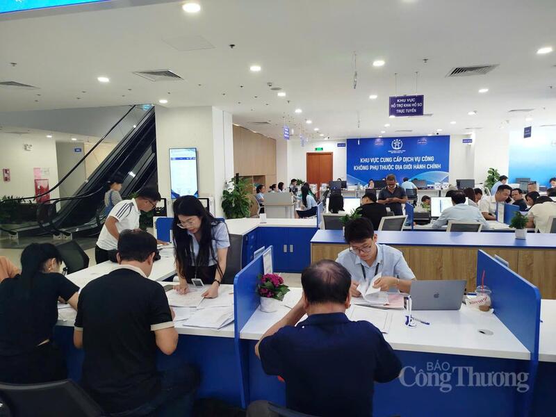 Hà Nội xây dựng chính quyền số hiện đại, từng bước hình thành chính quyền thông minh. Ảnh: Hải Sơn