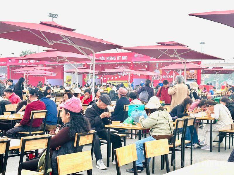 Lượng người đến với Phân khu Xuân Mỹ Vị ngày càng đông