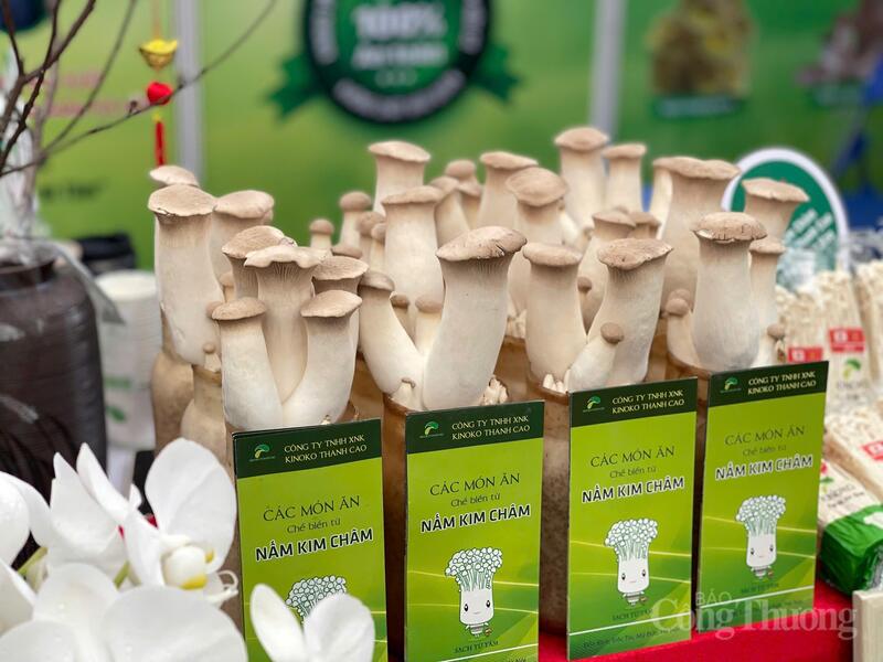 Kinoko là gian hàng duy nhất sản xuất nấm sạch theo công nghệ Nhật Bản.